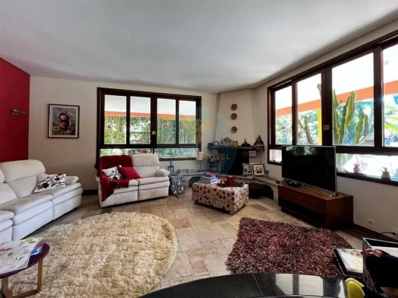 Imagem Casa em Condomínio a Venda no bairro Granja Viana - Cotia, SP