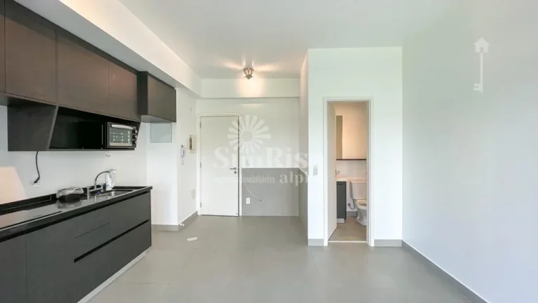 Imagem Apartamento semi-mobiliado para alugar Alphaville - Tamboré com 1 suíte e 1 vaga - 50m² | R$4.684,00 pacote - Santana de Parnaíba/SP