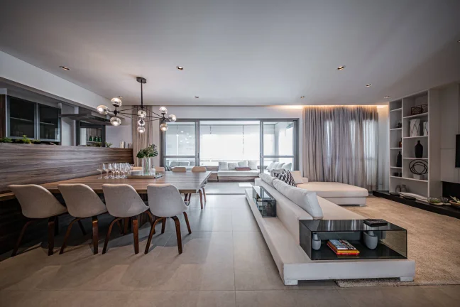 Imagem Espetacular Apartamento Mobiliado 147M² nunca habitado - 3 Dorms, 3 Suítes.