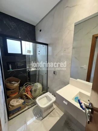 Imagem Casa Térrea à Venda no Condomínio Araçari com 3 Suítes, 144m² de Construção em Terreno de 256m²