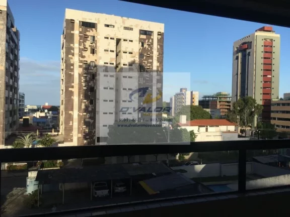 Imagem Vendo Apartamento com 125m², 3 quartos s/ 1 suíte, sala ampla integrada com a varanda e 2 vagas