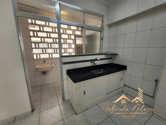 Imagem Apartamento com 3 dormitórios no miolo do Gonzaga