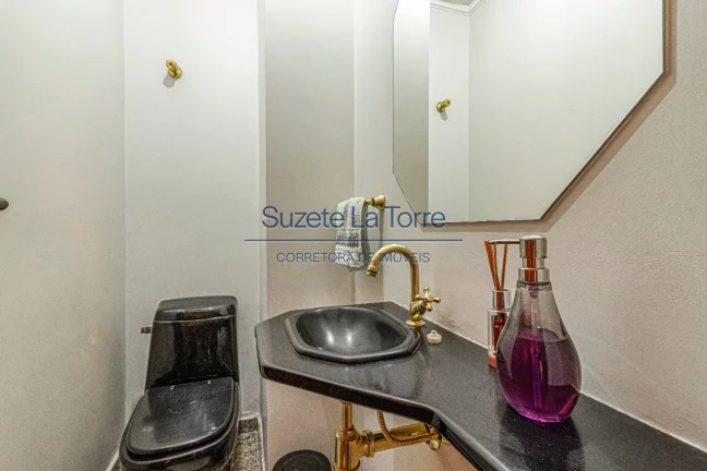 Imagem Apartamento com 217 m², um por andar, 04 suítes, sendo 03 com terraços e a master com closet, hid...