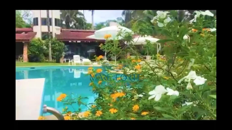 Imagem LINDA CASA DE FRENTE PARA O MAR EM CONDOMINIO FECHADO