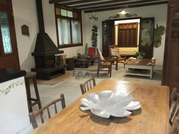 Imagem Casa no sertão da Barra do Una no meio da mata