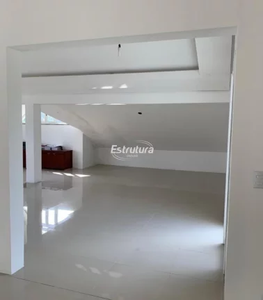 Lindo sítio com 10,4h totais, sede com 600m² 3 suites Maters 9 banheiros e 6 v