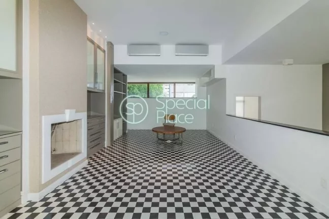 Imagem Apartamento com 217m² em Perdizes Living amplo com lareira, com caixilhos do piso ao teto, muito cl...