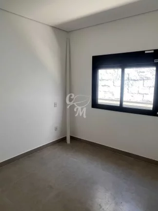 Imagem Casa Térrea com 170m em condomínio fechado