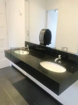 Imagem Imóvel comercial de alto padrão no Jardim Paulista: 5 salas, 6 banheiros, 3 vagas, 588m² - São Paulo-SP