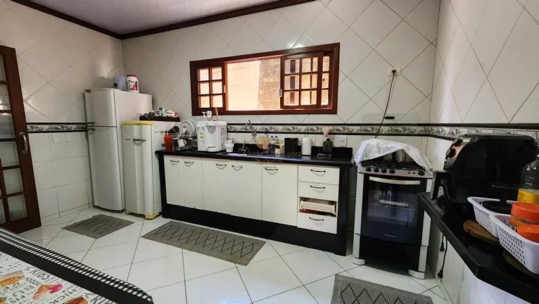 Imagem Casa para Venda em Teresópolis / RJ no bairro Fazendinha