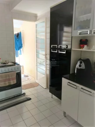 Imagem Casa em condomínio fechado com 92 metros quadrados, 2 dormitórios, 1 banheiro, 1 lavabo, despensa,...