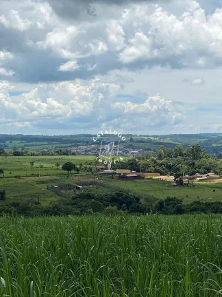 Imagem Sítio a Venda no bairro Centro - Cássia dos Coqueiros, SP