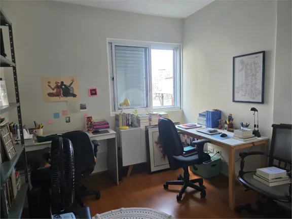 Imagem Apartamento à venda com 2 quartos no condomínio Sumarezinho, São Paulo - SP
