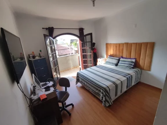 Imagem Sobrado com 4 dormitórios à venda, 296 m² por R$ 875.000,00 - Vila Paiva - Suzano/SP