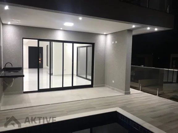 Imagem Casa de Condomínio em Suru - Santana de Parnaíba, SP