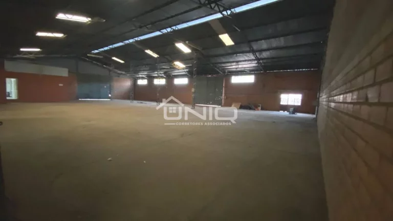 Imagem Barracões Disponiveis Saída para Itapejara D'Oeste