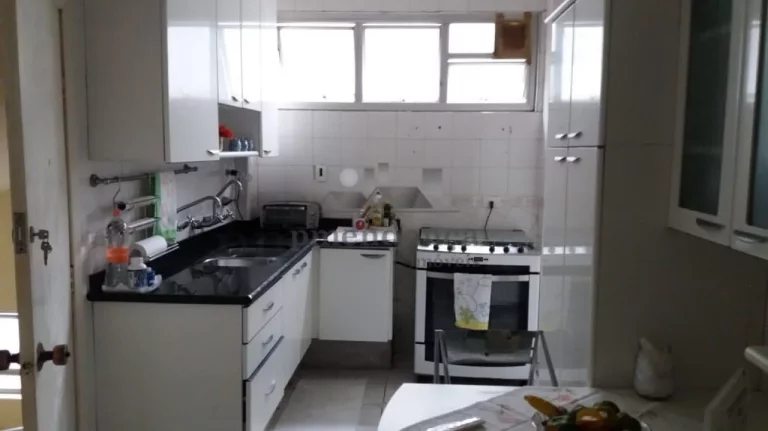 Imagem Apartamento em Pinheiros com 3 quartos (1suíte) e 1 vaga , 129 m²