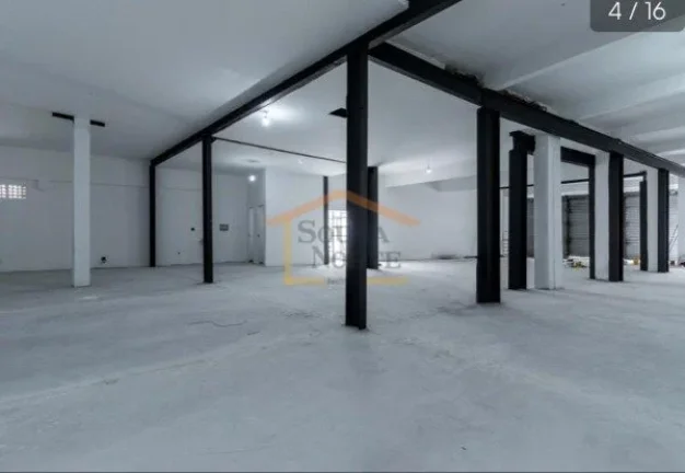 Imagem Salão comercial amplo, 420m², ideal para diversos tipos de comércio ou prestação de serviços. ...