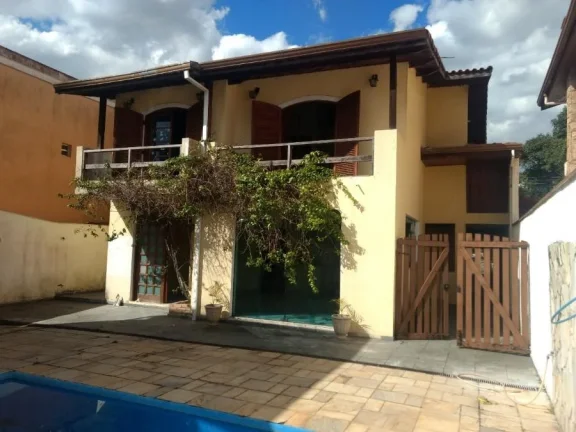 Imagem Sobrado para Venda por R$1.000.000,00 com 350m², 3 dormitórios e 1 suite - Centro, Cotia / SP - Cód. BDI24820