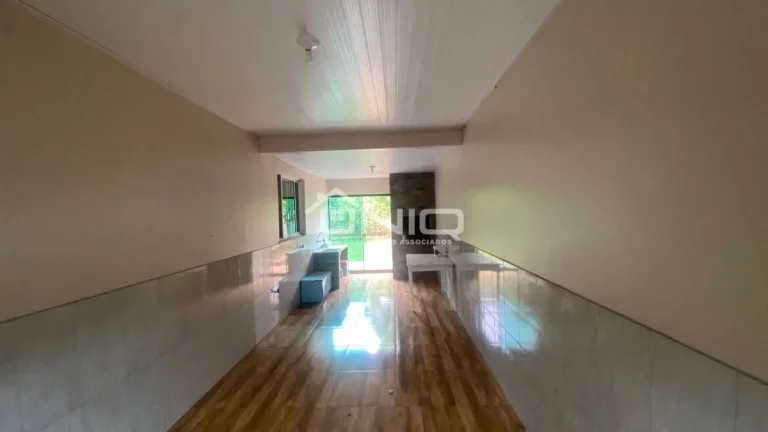 Imagem Casa Suíte + 02 Quartos - Bairro Pinheirinho
