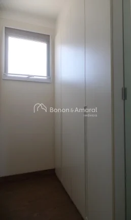 Imagem Sobrado, com 4 suítes, sendo 1 delas, no térreo, 2 escritórios, luz natural, ambientes integrados...