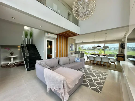 Imagem Casa em Condominio 5 Dormitórios - Bairro xangri-la