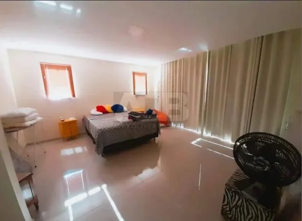 Imagem Casa à venda em Vargem Grande, 4 quartos, 3 vagas e 350m2 de área útil.