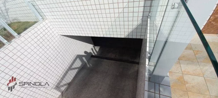 Imagem Apartamento com 2 dormitórios à venda, 67 m² por R$ 395.000,00 - Maracanã - Praia Grande/SP