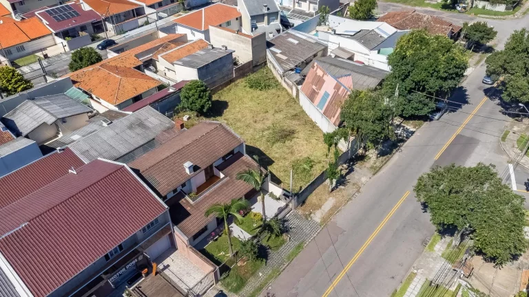 Imagem Terreno de 575m² de frente para rua, no Guaíra