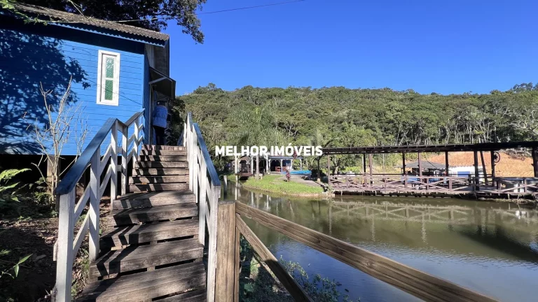 Imagem Chacara a venda em Camboriú com 14.000 m²