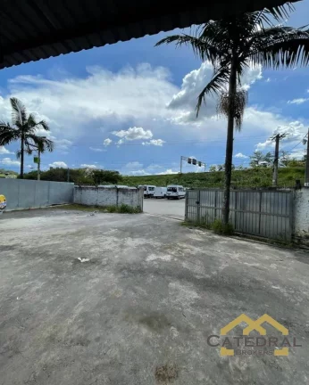 Imagem Galpão para locação no Condomínio dos Cristais, Bairro Gleba. Franco da Rocha/SP. Com 800m2 de área fabril, 200m2 de escritório, 300m2 de estacionamento (externo), 6 Banheiros, Espaço para refeitório, Pé direito 8m, energia trifásica sem caixa primaria,