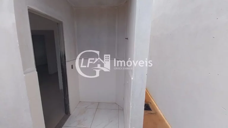 Imagem Casa à venda em Campo Grande-MS, Bairro Nova Lima: 2 quartos, 1 sala, 2 vagas de garagem, 45m². Entre já!
