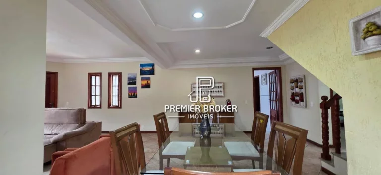 Imagem Casa com 4 dormitórios à venda, 171 m² por R$ 1.090.000 - Cascata do Imbuí - Teresópolis/RJ