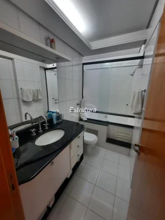 Cobertura duplex condomínio Villes de France com 4 dormitórios sendo 2 suítes,