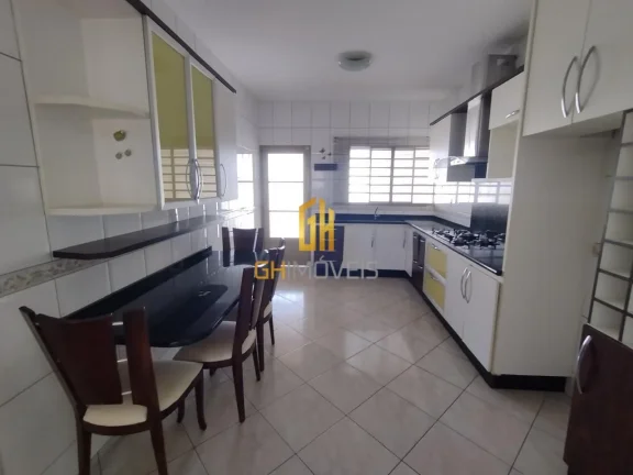 Imagem Casa com 3 quartos no Bairro Ilda, em terreno com 240m² com 90m² de área construída possui:- Sal...