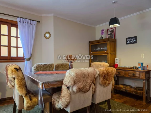 Imagem Casa Alpina em Condomínio em Campos do Jordão - 4 Dorms., Vila Inglesa