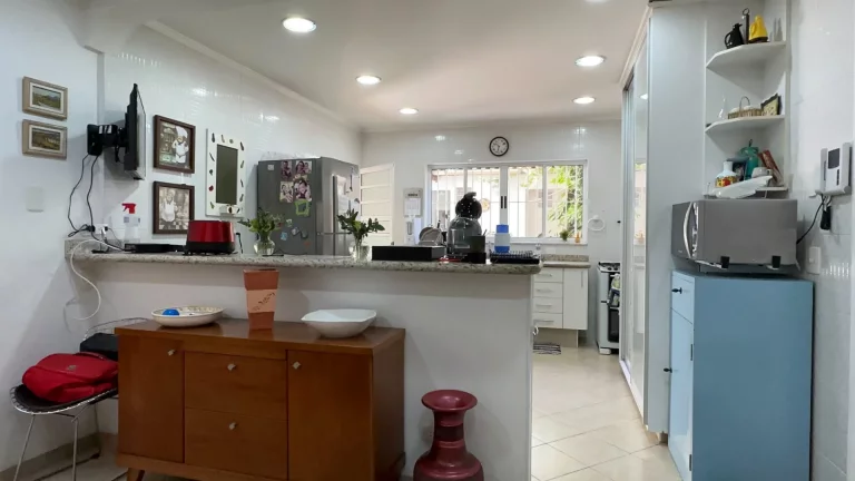 Imagem Casa Aconchegante com Quintal Gourmet em Rua Tranquila!