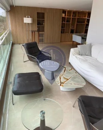 Imagem Apartamento de luxo na Vila Mariana: 3 quartos, 3 suítes, 2 salas, 2 banheiros, 3 vagas de garagem, 169m² - São Paulo-SP.