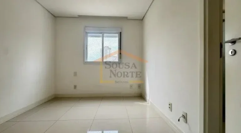 Imagem Apartamento com 133 m², com 3 dormitórios, sendo 3 suítes, 4 banheiros e 2 vagas de garagem. Imó...