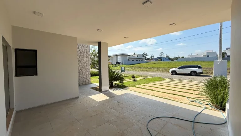 Imagem Linda casa a venda no condomínio Ninho Verde - Porangaba/SP.