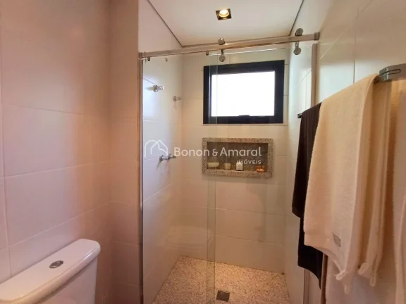 Imagem More ou invista no coração de Campinas! Apartamento em construção, com 51,67 m² de área privat...