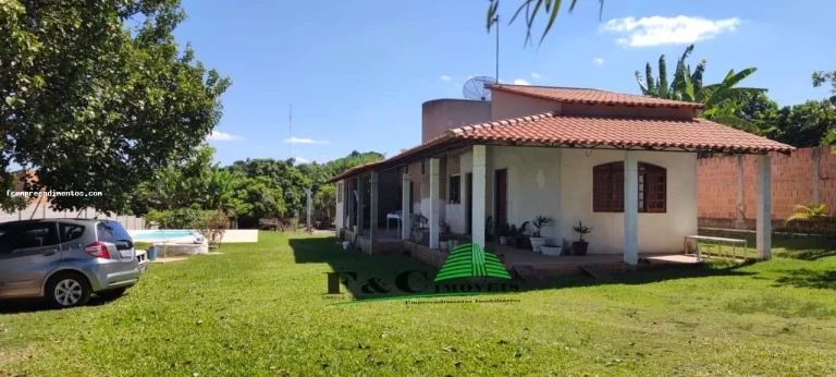 Imagem Chácara para Venda em Limeira, Dos Pires, 3 dormitórios, 1 suíte, 2 banheiros, 15 vagas