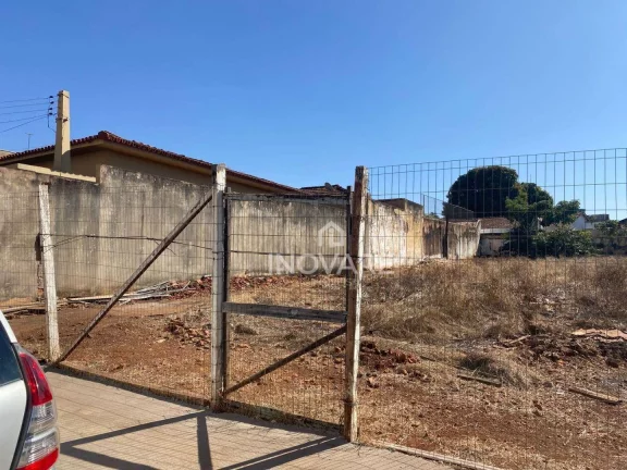 Imagem Terreno para alugar, 810 m² por R$ 5.200,00/mês - Setor Central - Itumbiara/GO