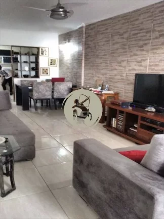 Imagem REFORMADO E MODERNIZADO DUAS ENTRADAS INDEPENDENTES, SOLARIUM COM CHURRASQUEIRA E QUINTAL, EXCELENTE...