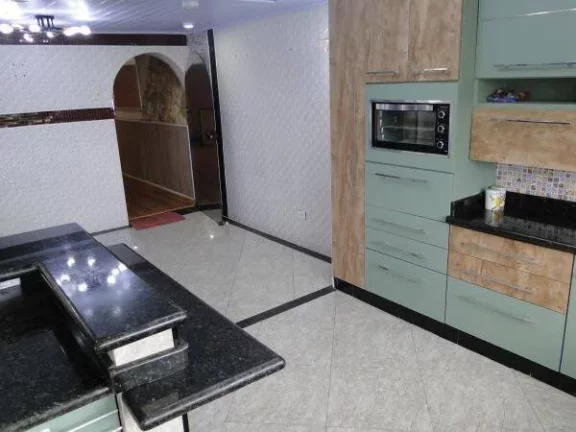 Imagem Sobrado com 3 dormitórios para alugar, 273 m² por R$ 2.930,00/mês - Cidade São Jorge - Santo André/SP