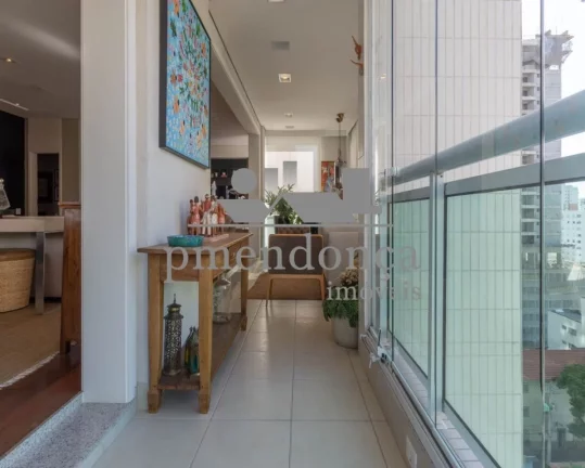 Imagem Apartamento sofisticado em Perdizes nobre com 300m²,3 suítes e 5 vagas.