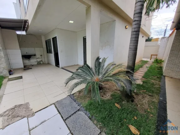 Imagem Casa Duplex com 3 Suítes à Venda na Praia do Morro Guarapari-ES
