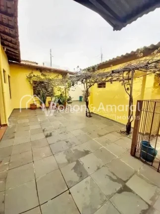 Imagem Casa térrea, com edícula, localizada no pitoresco Jardim Eulina, em Campinas! Com três quartos, s...