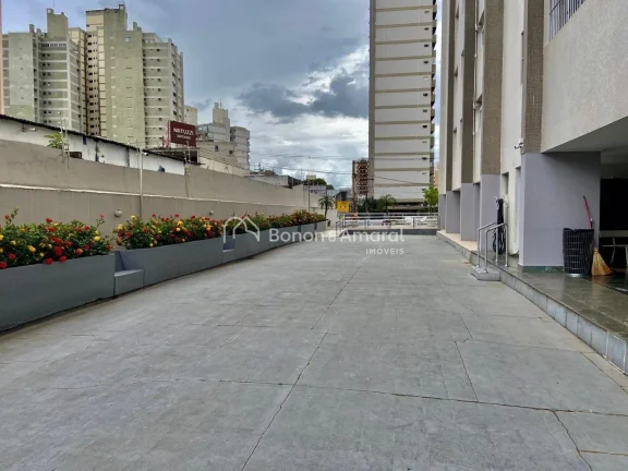 Imagem Amplo apartamento no Cambuí, próximo ao Centro de Campinas, com 118m².
Com 3 quartos + 1, sendo 1...