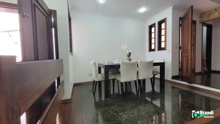 Imagem Sobrado 3 Dorms. 4 vagas e quintal com churrasqueira